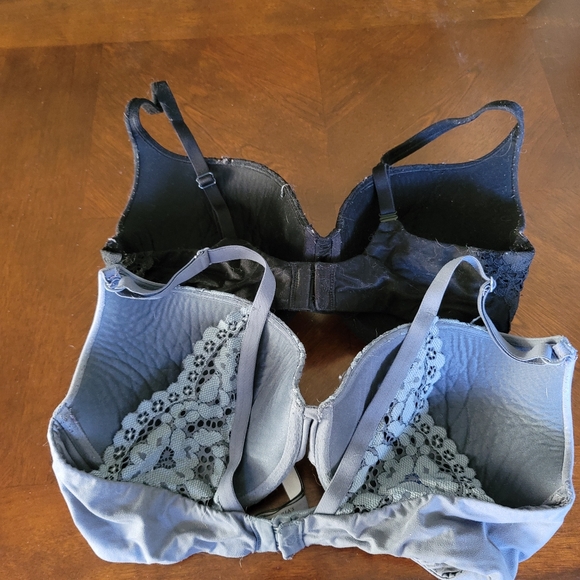 Bras - Picture 3 of 3